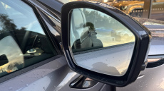 Land Rover Range Rover Evoque 2.0 D200 R-Dynamic SE 5dr Auto Diesel Hatchback